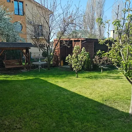Δωμάτια σε οικογενειακή κατοικία Vila Dan