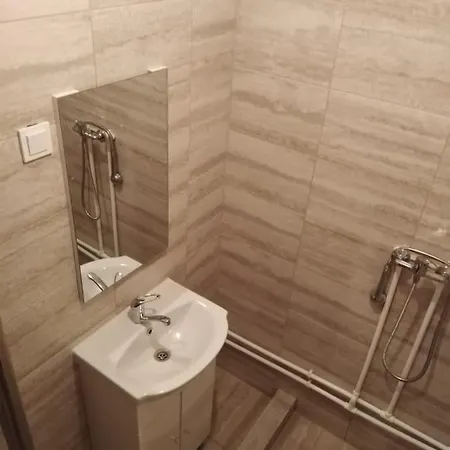 Δωμάτια σε οικογενειακή κατοικία Vila Dan